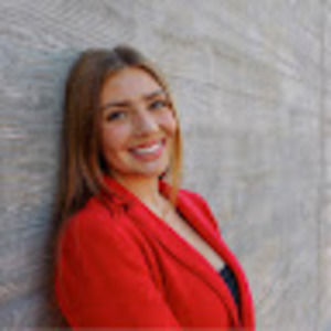 Meet your Posher, Julia